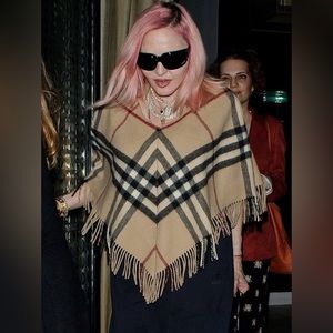 Vintage Burberry cashmere cape with zipper and fringe